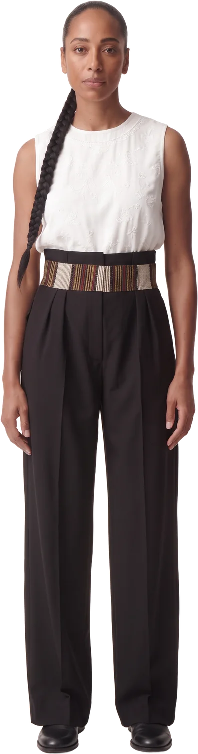 Maya, look casual